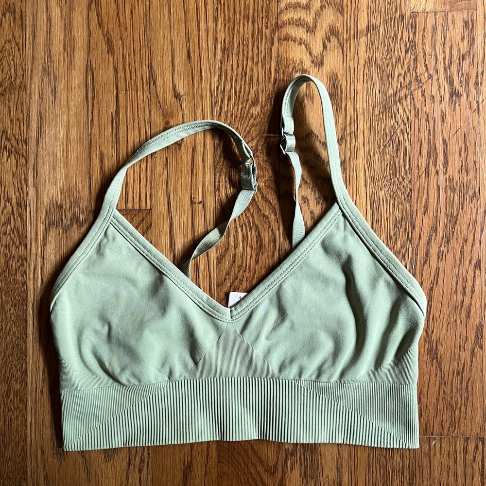 Lululemon bra